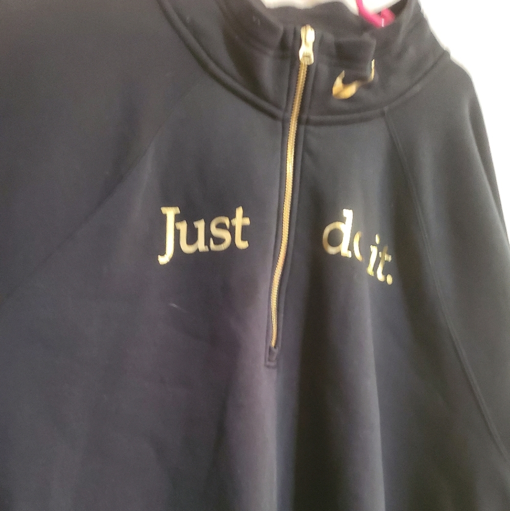 Nike pullover plus size